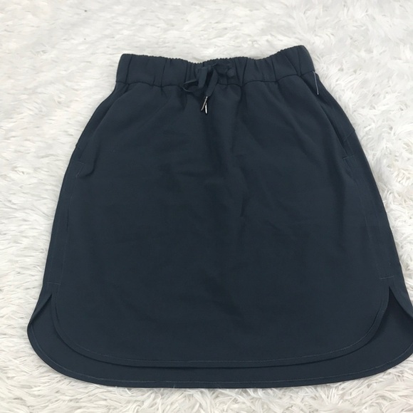 lululemon athletica Dresses & Skirts - Lululemon On The Fly Skirt *21" Gravity